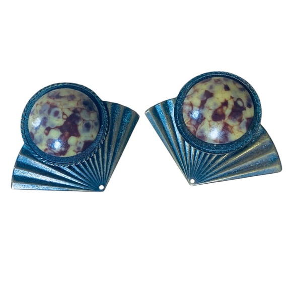 Vintage Jewelry Lot Five pairs Clip On Earrings One Brooch Pin Gold Bronze Tones - Picture 3 of 9